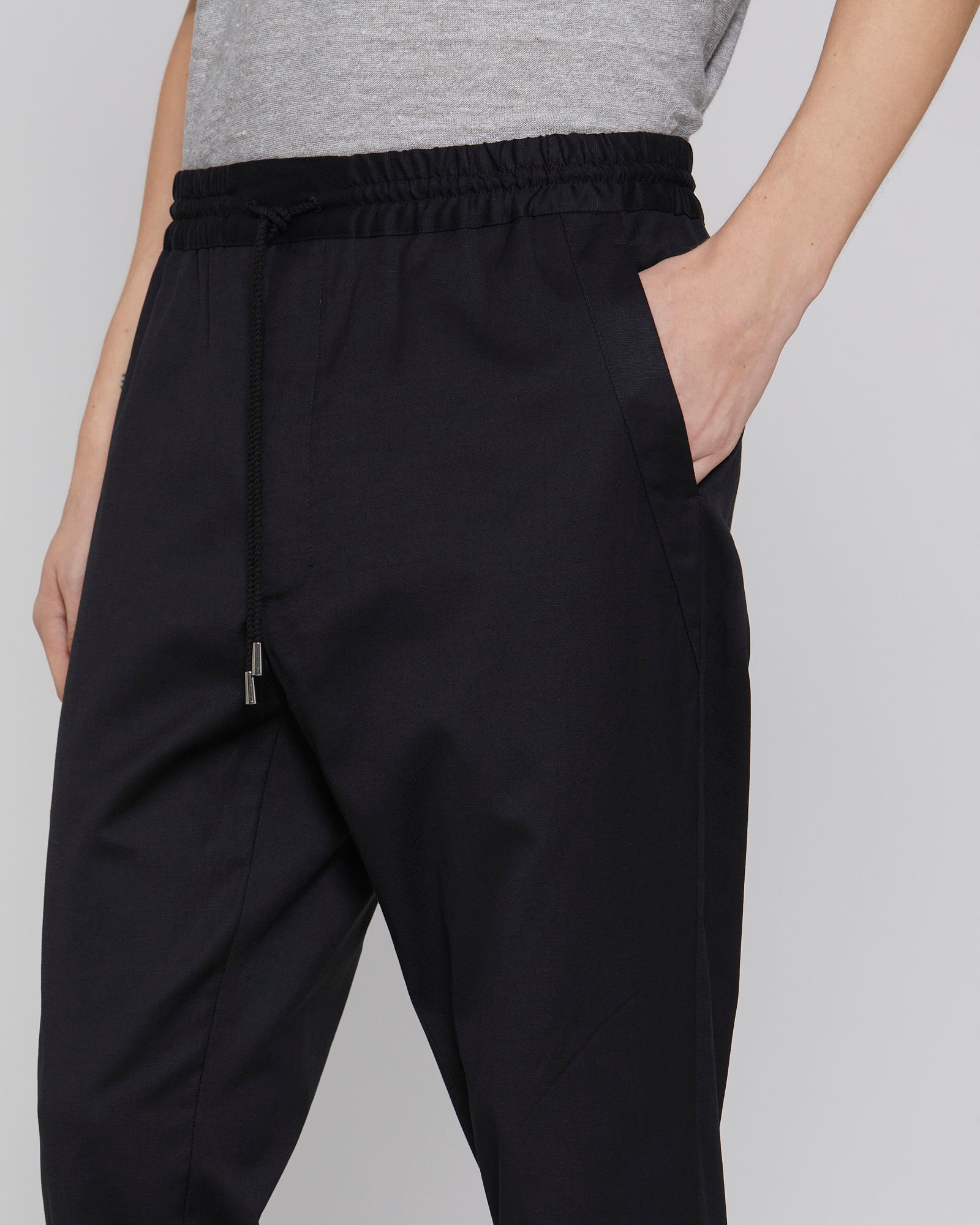 Slim fit cotton and linen trousers