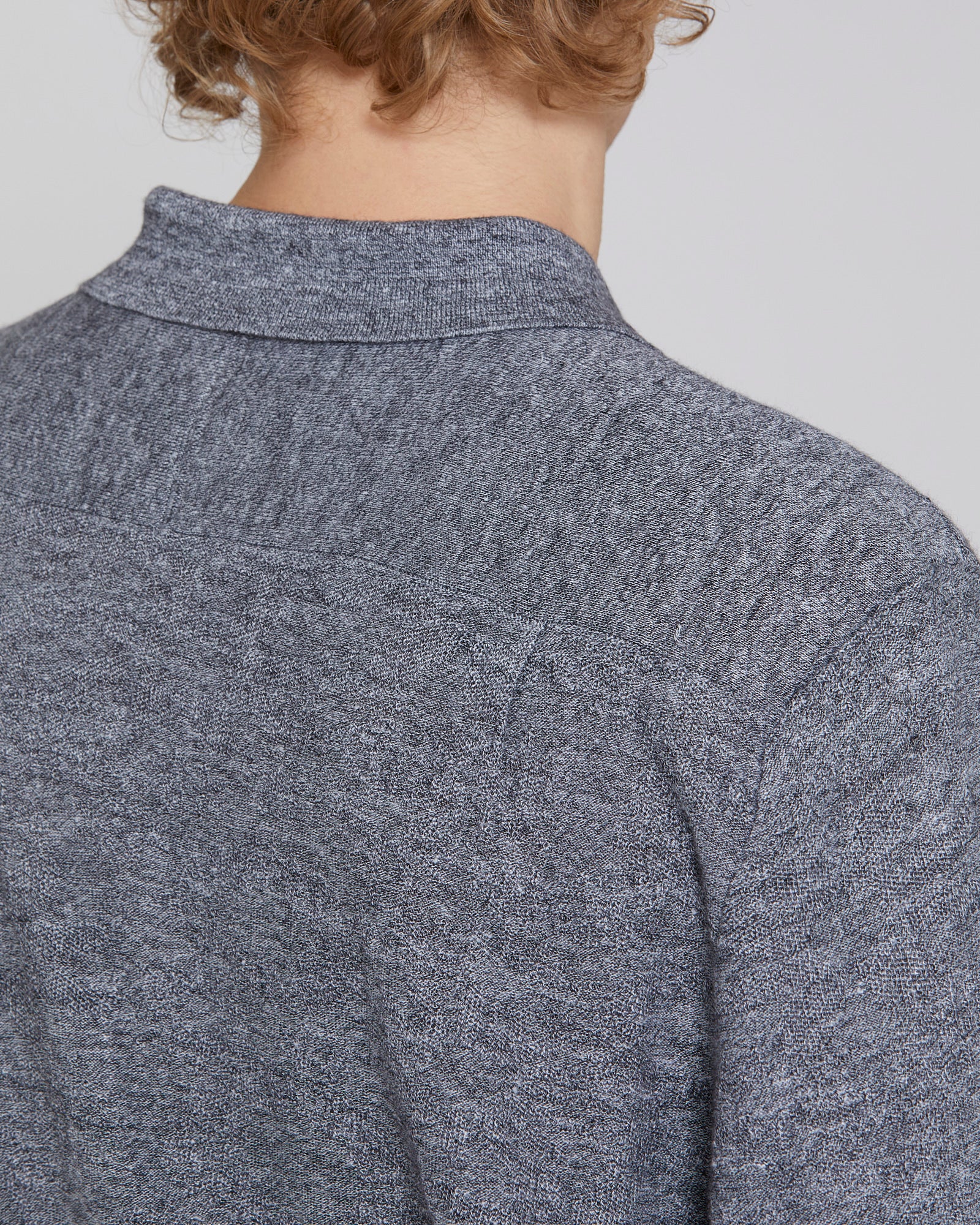 Shirt collar in knit fabric ash