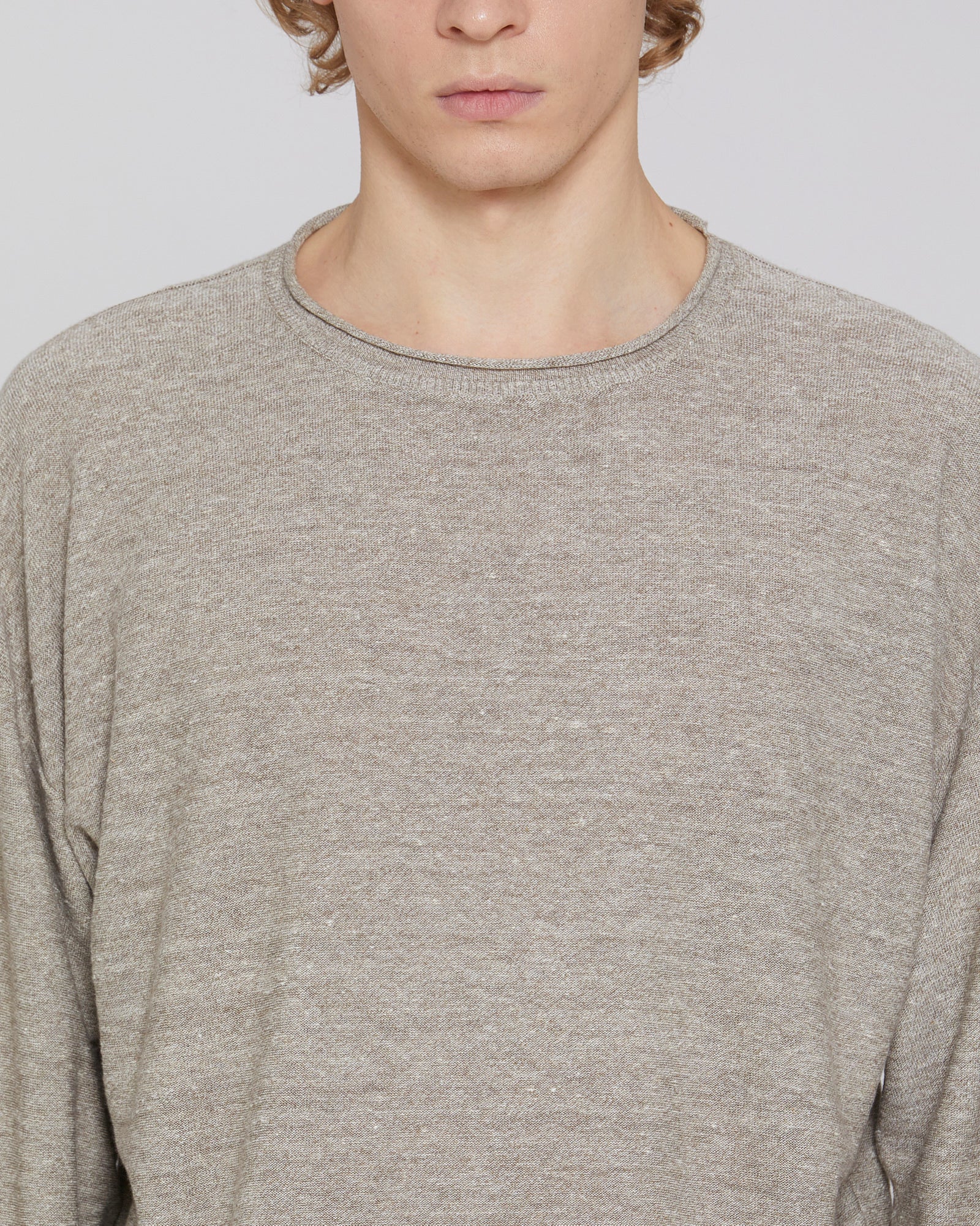 Long-sleeved drop-shoulder sweater